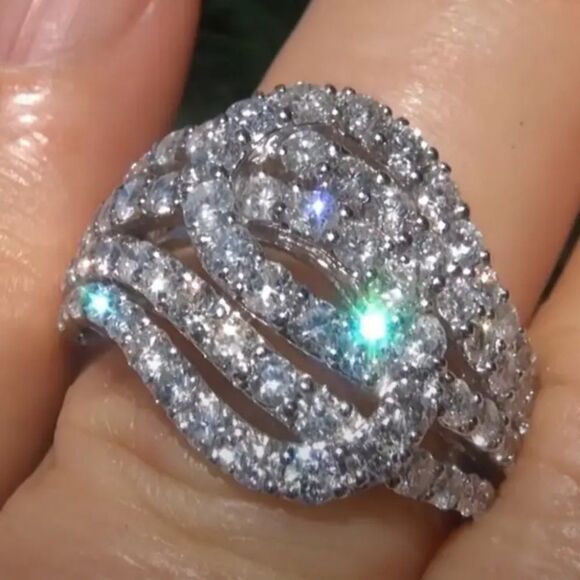 Luxury Elegant diamond wedding ring sz 7 - Picture 1 of 5